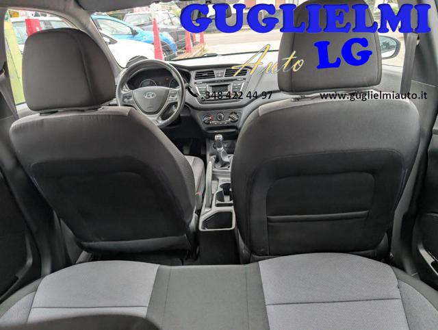 HYUNDAI i20 usata, con Specchietti laterali elettrici