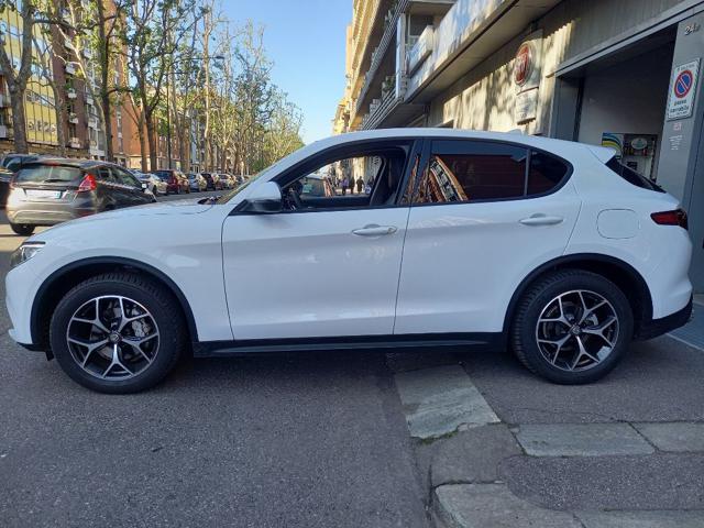 ALFA ROMEO Stelvio usata, con Alzacristalli elettrici