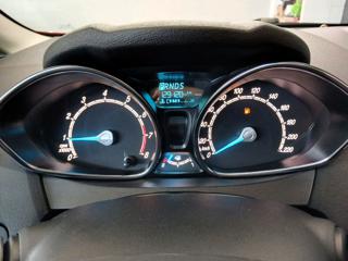 FORD Fiesta usata, con Bluetooth