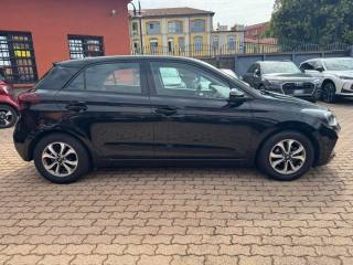 HYUNDAI i20 usata, con Autoradio