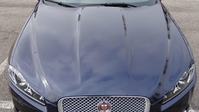 JAGUAR XF usata, con Sensori di parcheggio anteriori