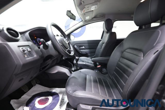 DACIA Duster usata, con USB