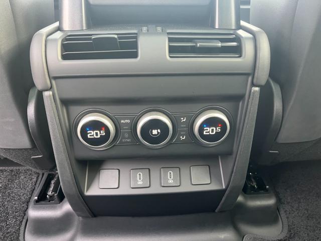 LAND ROVER Defender usata, con Servosterzo