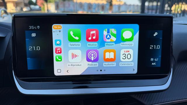 PEUGEOT 2008 usata, con Controllo automatico clima