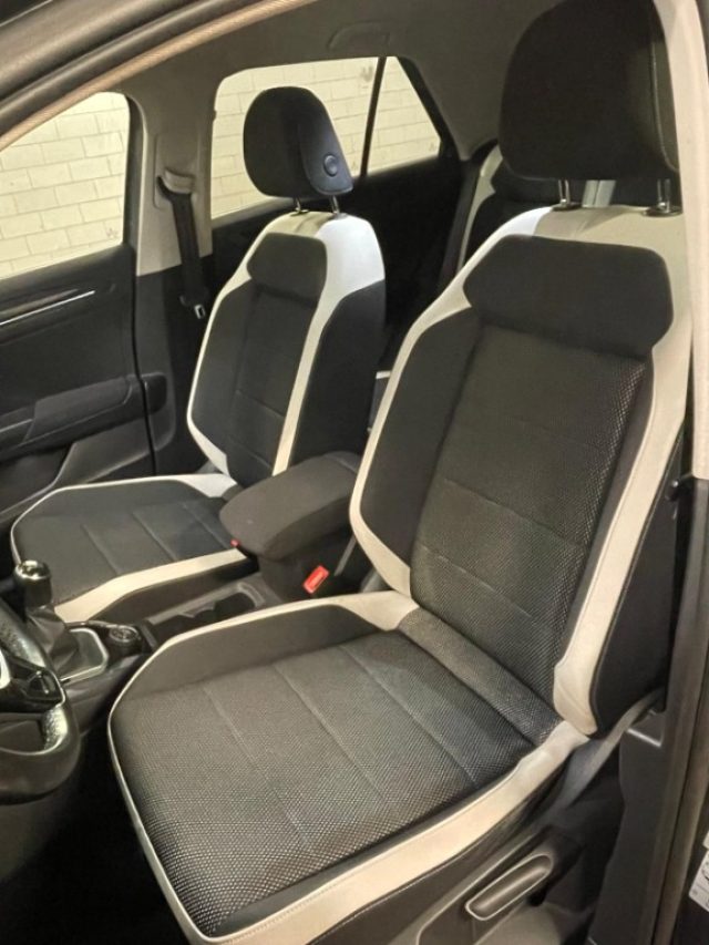 VOLKSWAGEN T-Roc usata, con Climatizzatore