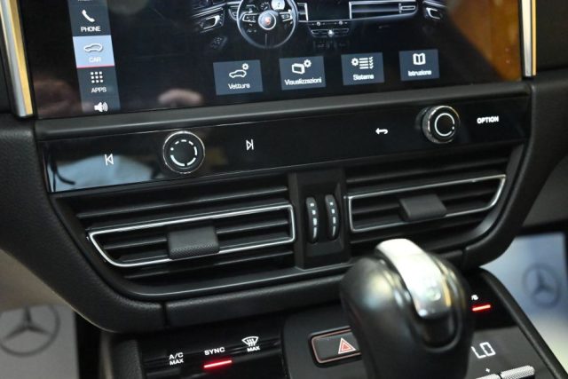 PORSCHE Macan usata 146