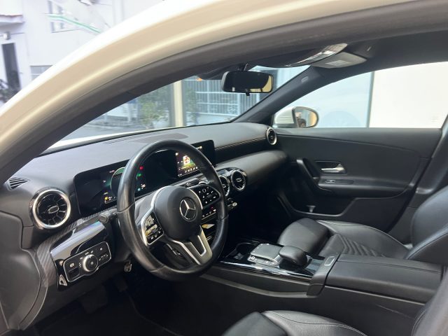 MERCEDES-BENZ A 180 usata, con Sensore di pioggia