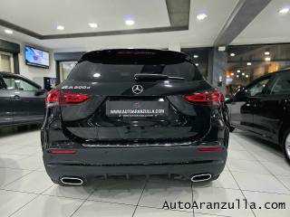 MERCEDES-BENZ GLA 200 usata, con Alzacristalli elettrici