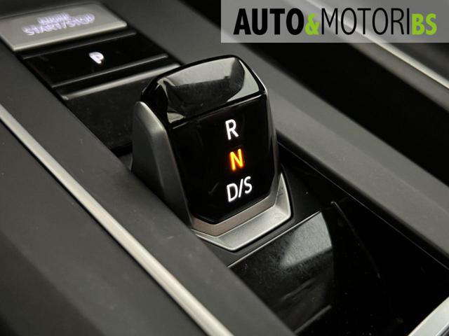 VOLKSWAGEN Golf usata, con Sedile posteriore sdoppiato