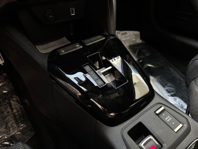 OPEL Corsa usata, con Fari LED