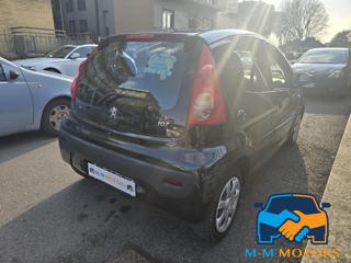 PEUGEOT 107 usata, con Sedile posteriore sdoppiato