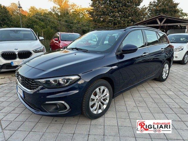 FIAT Tipo usata, con USB