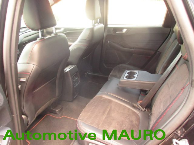 FORD Kuga usata, con Bracciolo