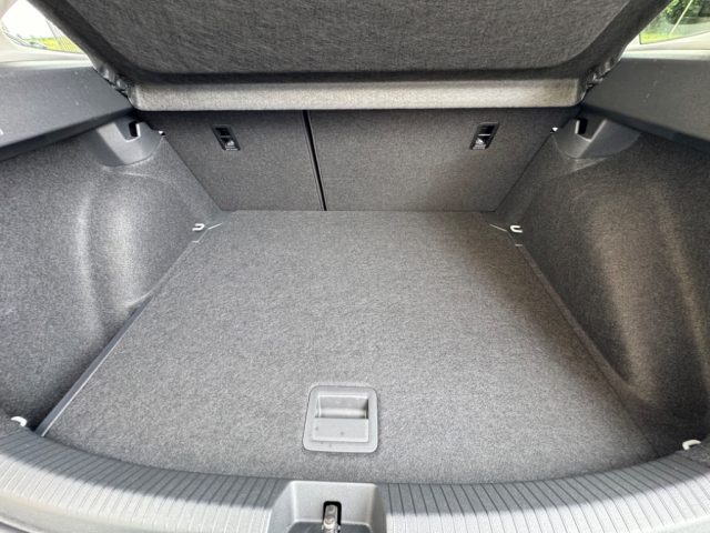 VOLKSWAGEN Taigo usata, con Volante in pelle