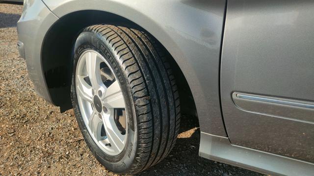 MERCEDES-BENZ B 180 usata, con Climatizzatore