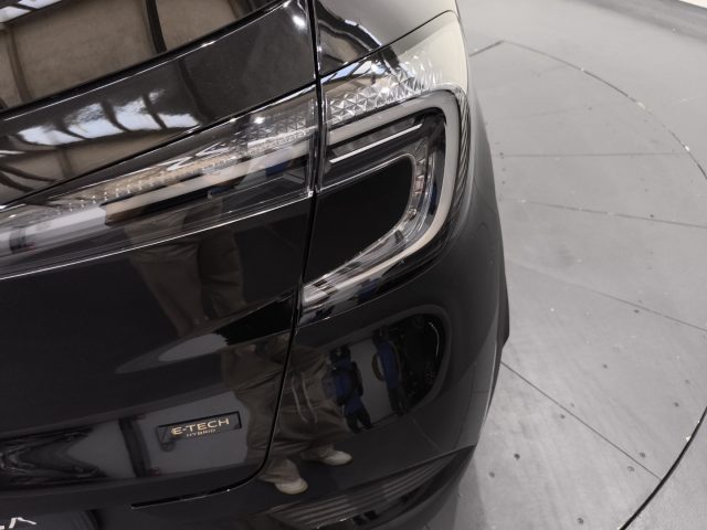 RENAULT Captur usata, con Bracciolo