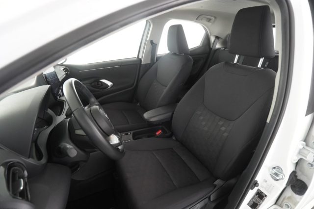 TOYOTA Yaris usata 2