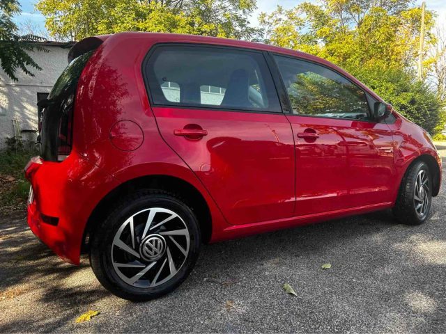 VOLKSWAGEN up! usata, con Alzacristalli elettrici