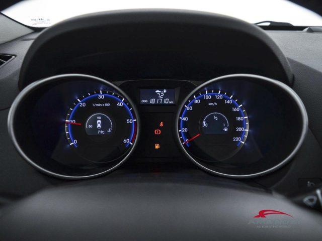 HYUNDAI iX35 usata 12