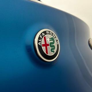 ALFA ROMEO Stelvio usata, con Sensori di parcheggio posteriori