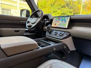 LAND ROVER Defender usata, con Boardcomputer