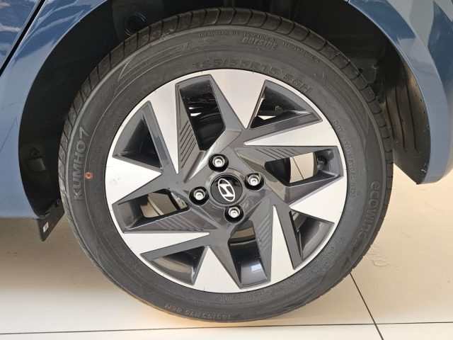 HYUNDAI i10 usata, con Luci diurne LED