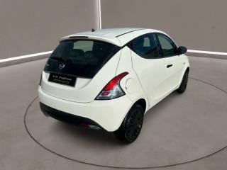 LANCIA Ypsilon usata, con Autoradio