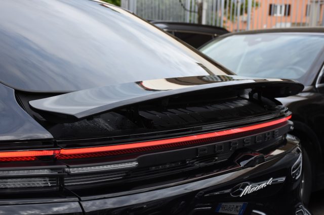 PORSCHE Macan usata, con Alzacristalli elettrici