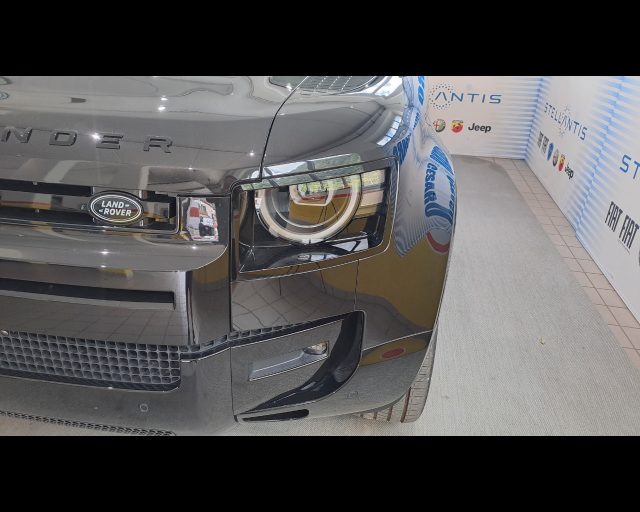 LAND ROVER Defender usata 42