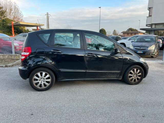 MERCEDES-BENZ A 200 usata, con Cerchi in lega