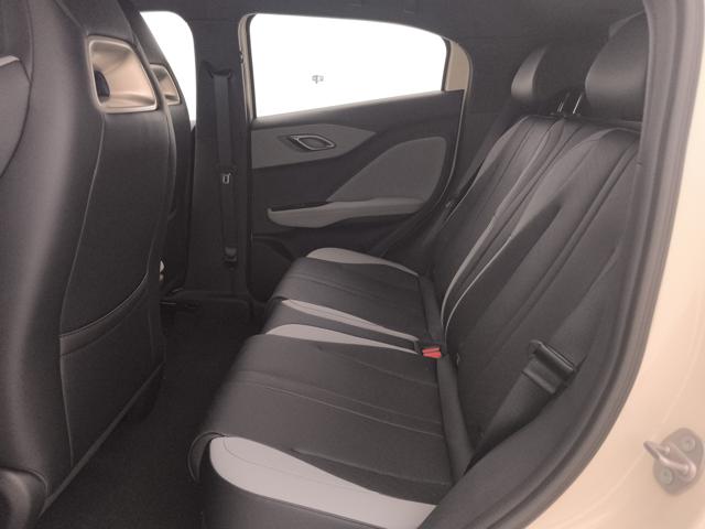 BYD Dolphin Surf usata, con Fari LED