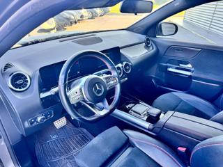 MERCEDES-BENZ GLA 180 usata, con Controllo automatico clima