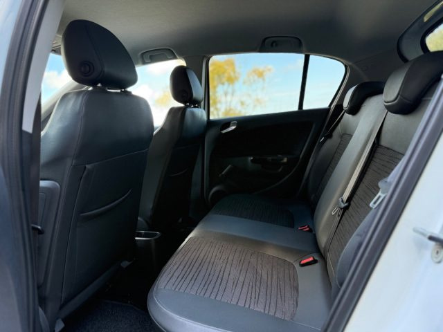 OPEL Corsa usata, con Luci diurne