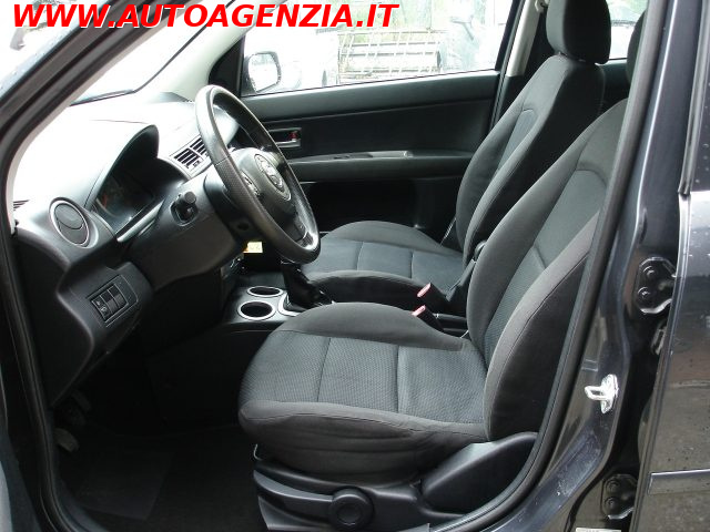MAZDA 2 usata 7