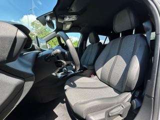 PEUGEOT 2008 usata, con Boardcomputer