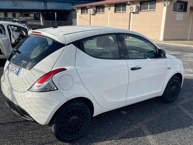 LANCIA Ypsilon usata, con Sedile posteriore sdoppiato