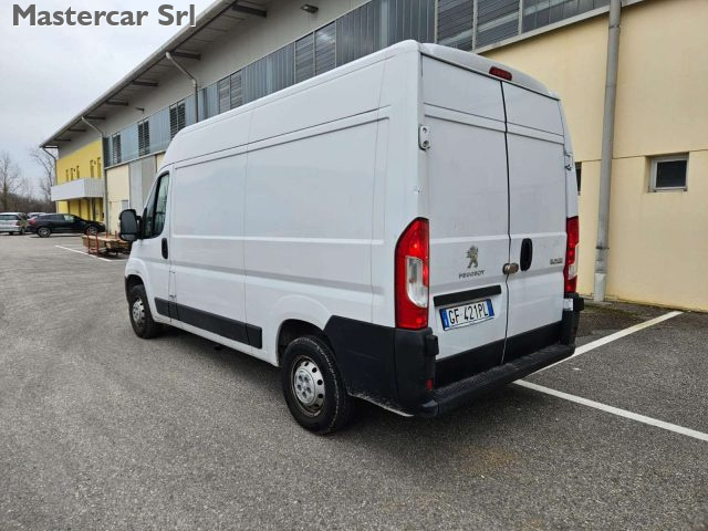 PEUGEOT Boxer usata, con Alzacristalli elettrici