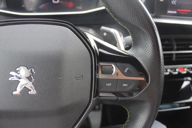 PEUGEOT 2008 usata, con Head-up display