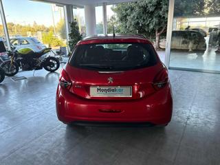 PEUGEOT 208 usata, con Autoradio