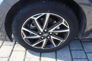 TOYOTA Yaris usata, con Bracciolo