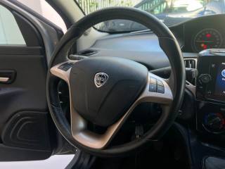 LANCIA Ypsilon usata, con USB