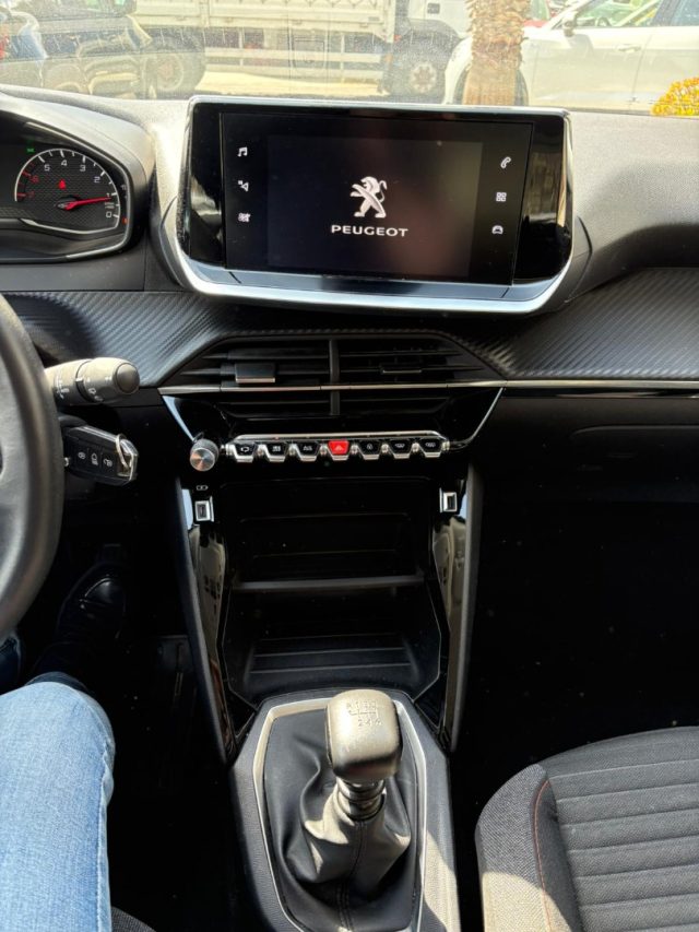 PEUGEOT 2008 usata, con Controllo trazione