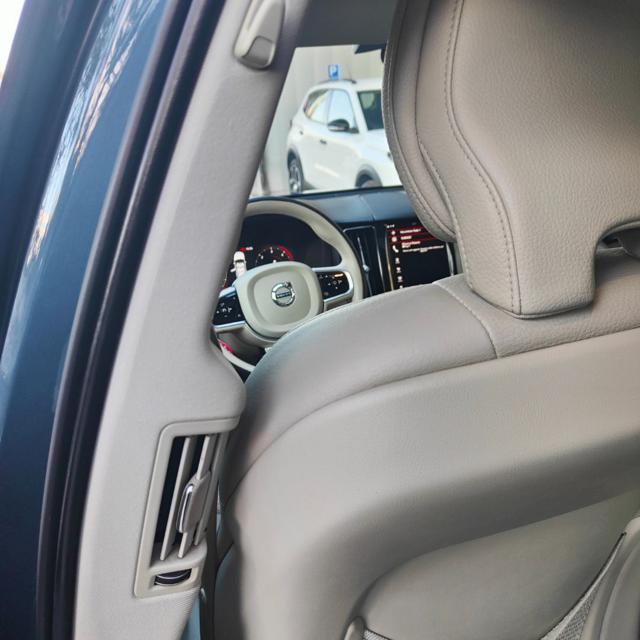 VOLVO XC60 usata, con Tettuccio apribile