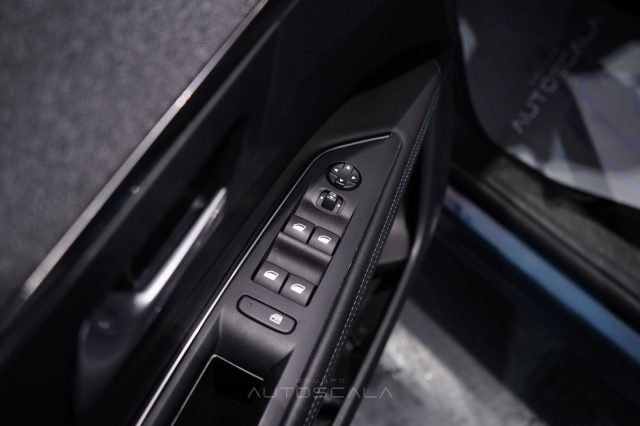 PEUGEOT 3008 usata, con Immobilizzatore elettronico