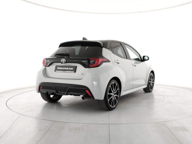 TOYOTA Yaris usata, con Alzacristalli elettrici
