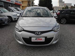 HYUNDAI i20 usata, con Airbag laterali