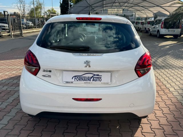 PEUGEOT 208 usata, con Autoradio
