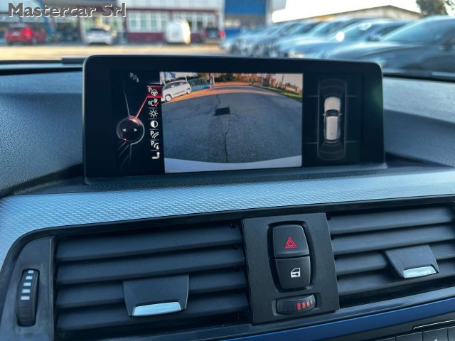 BMW 330 usata, con USB