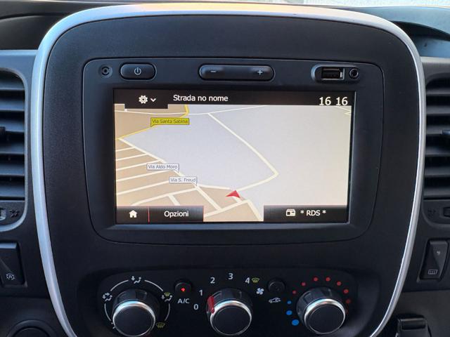 RENAULT Trafic usata, con Servosterzo