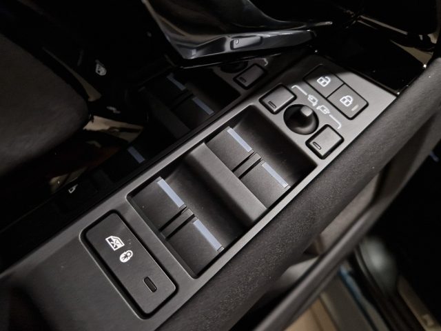 LAND ROVER Range Rover Evoque usata, con Touch screen